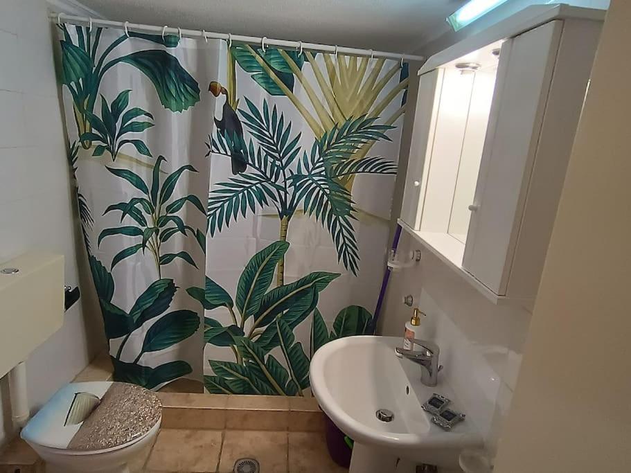 Athens Sky Suites 1 Пирей Экстерьер фото